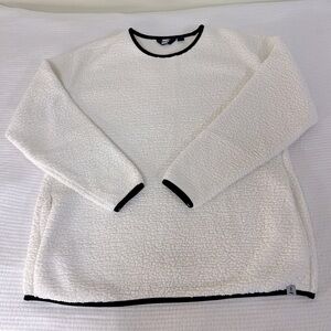 Fleece Crewneck with Pockets